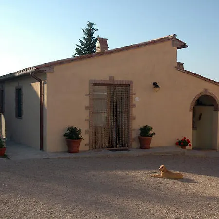 Agriturismo Podere Micitto Фермерский дом